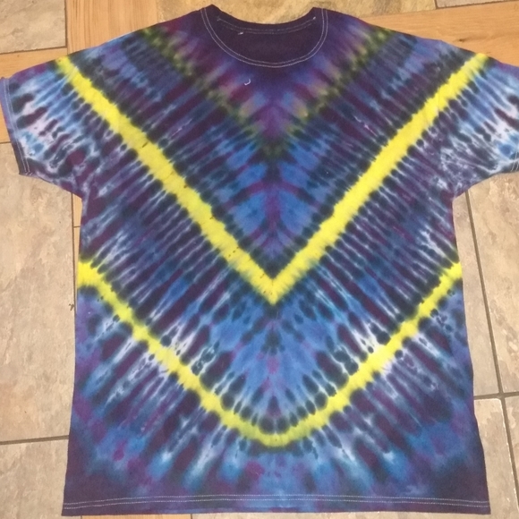 Tie Dye t shirt - Picture 1 of 1
